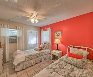 Photo 4 - BeachTrail Lodging