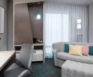 Photo 4 - Courtyard by Marriott Houston Heights/I-10