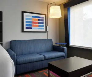 Photo 4 - Holiday Inn Express & Suites Brunswick by IHG