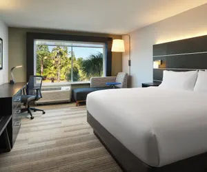 Photo 5 - Holiday Inn Express & Suites Brunswick by IHG