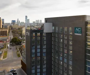 Photo 2 - AC Hotel Austin-University