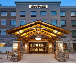 Photo 2 - Staybridge Suites Sterling Heights -Detroit Area, an IHG Hotel