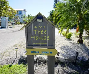 Photo 2 - AMI Tree House