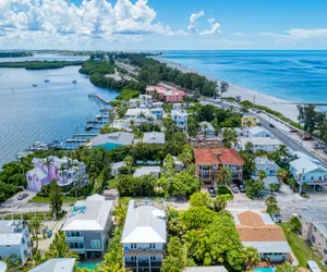 Photo 3 - Cottage Haven-One Minute Walk To The Beach-Private Yards-Keyless Locks