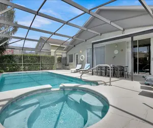 Photo 3 - South Facing Pool & Spa- Minutes to Disney