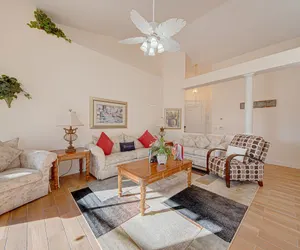 Photo 2 - Mediterranean Style 3 Bed Villa With Pool