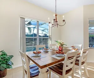 Photo 4 - Disney - Large 5 Bedroom Gated Mediterranean Home