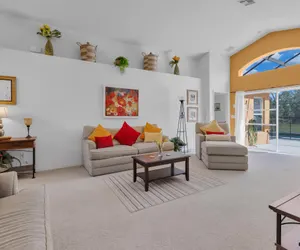 Photo 5 - Fabulous Three-bedroom Villa - Privacy & South Facing Pool