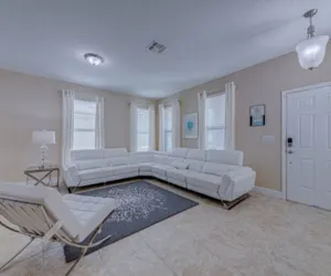 Photo 5 - Elegant Modern Home close to Disney