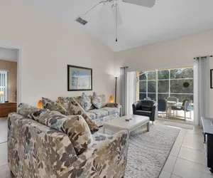 Photo 4 - Serene 4 bed home with lake and conservation views