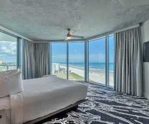 Photo 2 - Max Beach Resort Panorama Suite 704