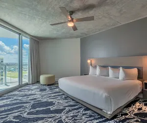 Photo 2 - Max Beach Resort Sun One Suite 707
