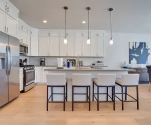 Photo 4 - 3 Bed + 2.5 Bath