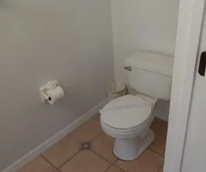 Photo 3 - Fabulous 4 Bed South Facing Lake View Near Disney