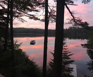 Photo 2 - Lakefront Cottage