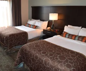 Photo 4 - 2 Bedroom Suite for 8