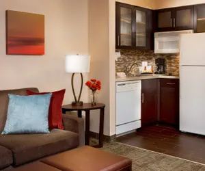 Photo 2 - 2 Bedroom Suite for 8