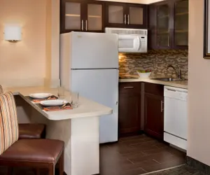 Photo 2 - Accessible 1 Bedroom Queen Suite for 4 - Tub