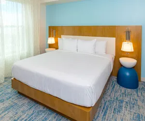 Photo 5 - 3BR Hotel Room (Signature)