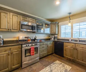 Photo 4 - 3 Bed + 2.5 Bath