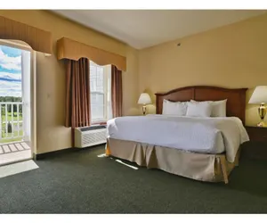 Photo 2 - Junior King Suite for 3