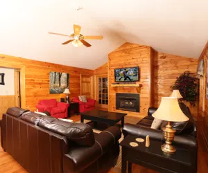 Photo 4 - Holly Grove (#1)