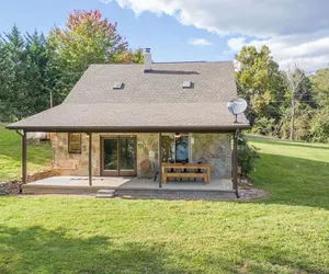 Photo 5 - 3 Bedroom Cottage for 8