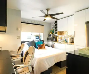 Photo 4 - 1 bedroom con with free parking!
