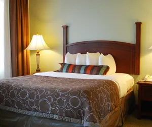 Photo 2 - XXX 1 Bedroom 1 King Suite Nonsmoking