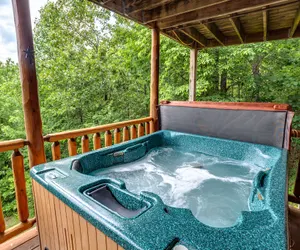 Photo 3 - 2 Bedroom Cabin for 8