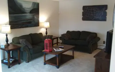 Tomar Park Apt w/ Porch KP101APT2