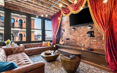 The Velvet Vault - Banker’s Alley - Walk to Broadway