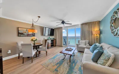 Pelican Beach 902