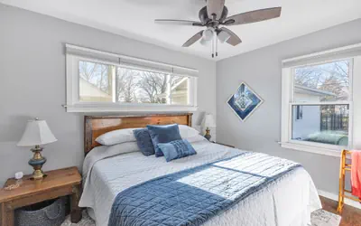 King room in Bed and Breakfast - And A Hot Tub!