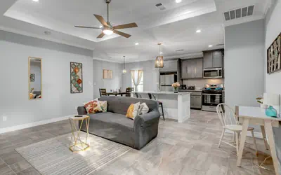 3451 😇Renovated gem. Chef Kitch. Wheelchair A. Free Parking