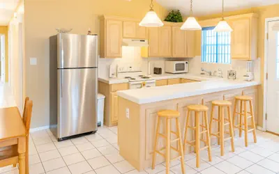 Private Ground Floor 2BR | Half Block to Beach SPI