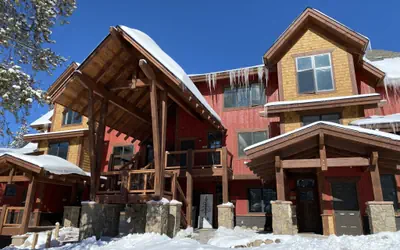 The Seasons 1818 - PRIVATE HOT TUB
