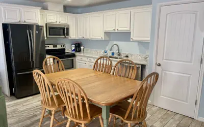 Beachgate Condo Suites and Hotel 516+517b