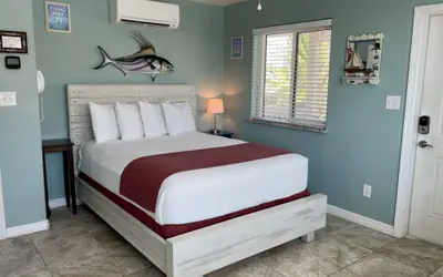 Beachgate Condo Suites and Hotel 232+233
