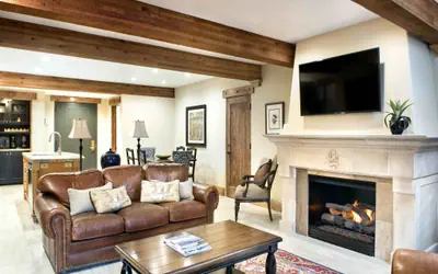 One Bedroom King Suite