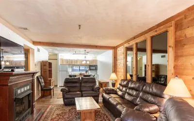 Seven Springs Stoneridge 3 Bedroom Standard Condo - Ski-In/Out, Pet Friendly!