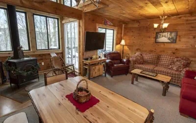 Seven Springs 3 BR Deluxe Condo, Near Golf Course