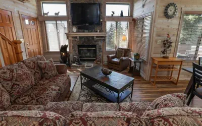 Seven Springs Sunridge 3 Bedrooms Premium Condo, Private Hot Tub!