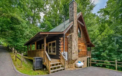 Sunrise Woods Retreat