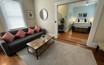 Exposed Brick Suite 1 Bed/ 1 Bath/ Pullout Sofa