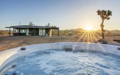 The Flag Ranch - Hot Tub, Fire Pit and BBQ!