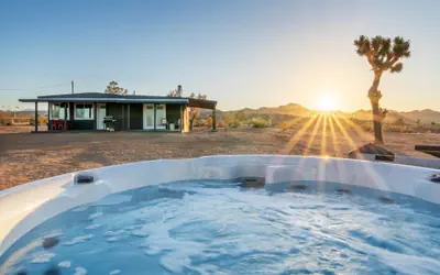 The Flag Ranch - Hot Tub, Fire Pit and BBQ!