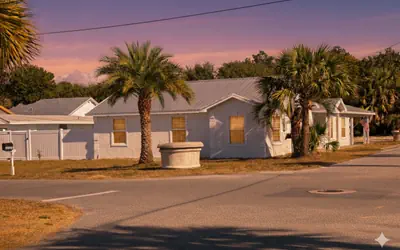Bid A Wee Palms - Sleeps 12 - Close to the Beach