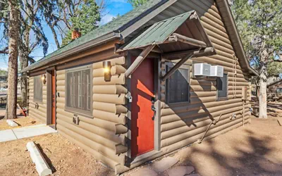 Timber Lodge 16 & 17