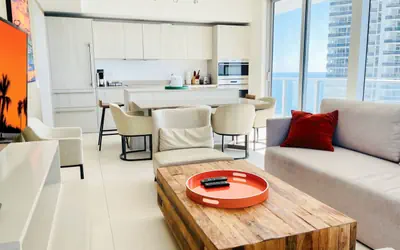 Divine 2 Bed Apt. Stunning View
